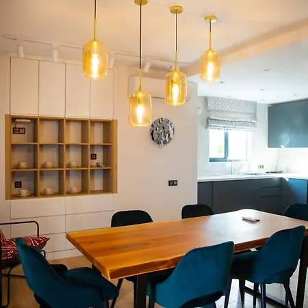 Hotel apartamentowy Antique Hills