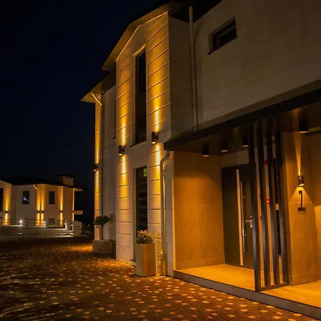 Antique Hills * Αλάνια